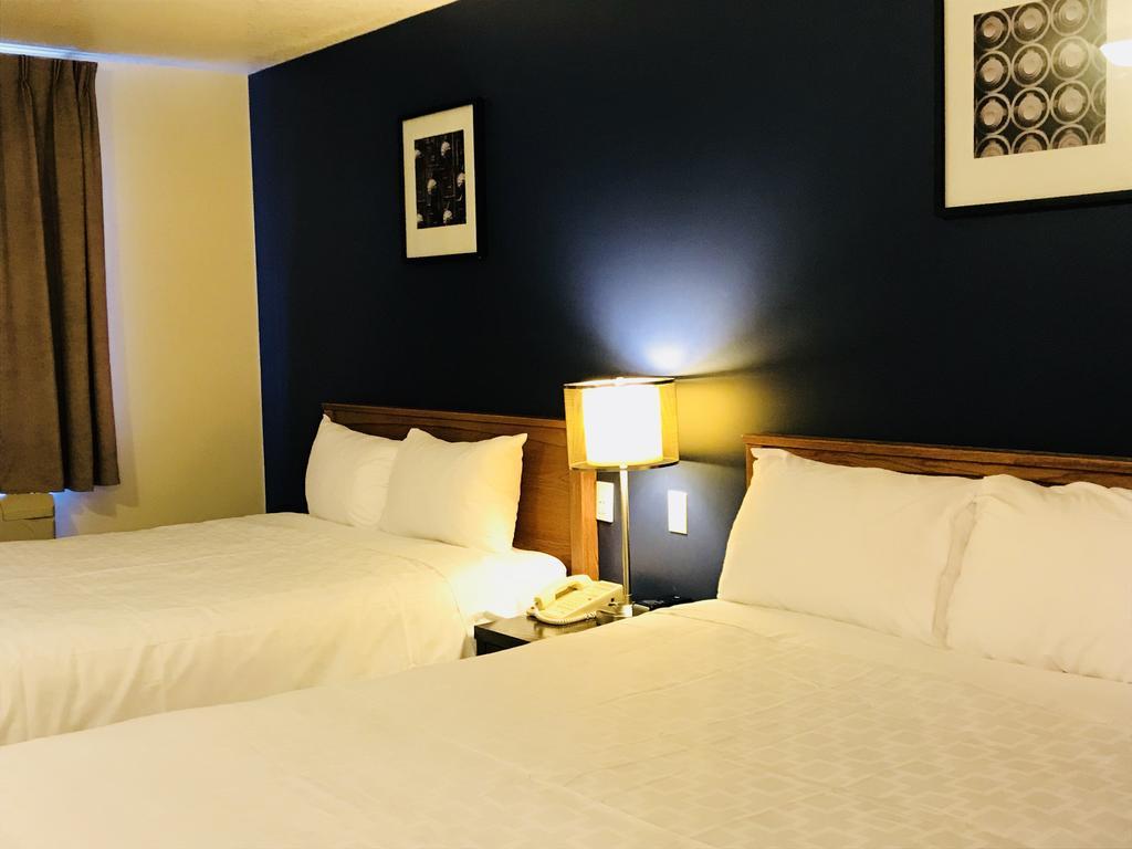 Empire & Hotel Penhold
