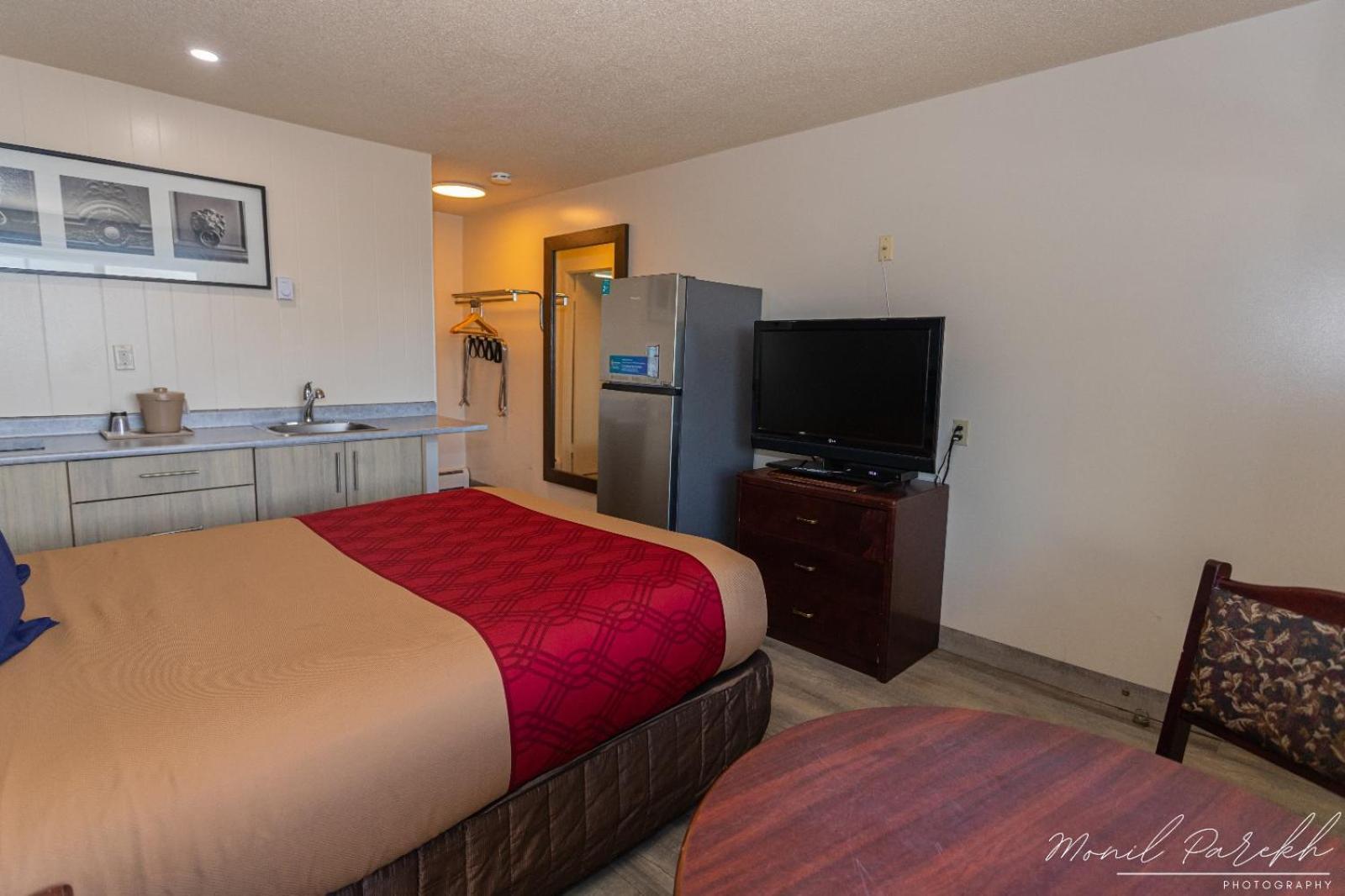 Hotel Empire & Penhold
