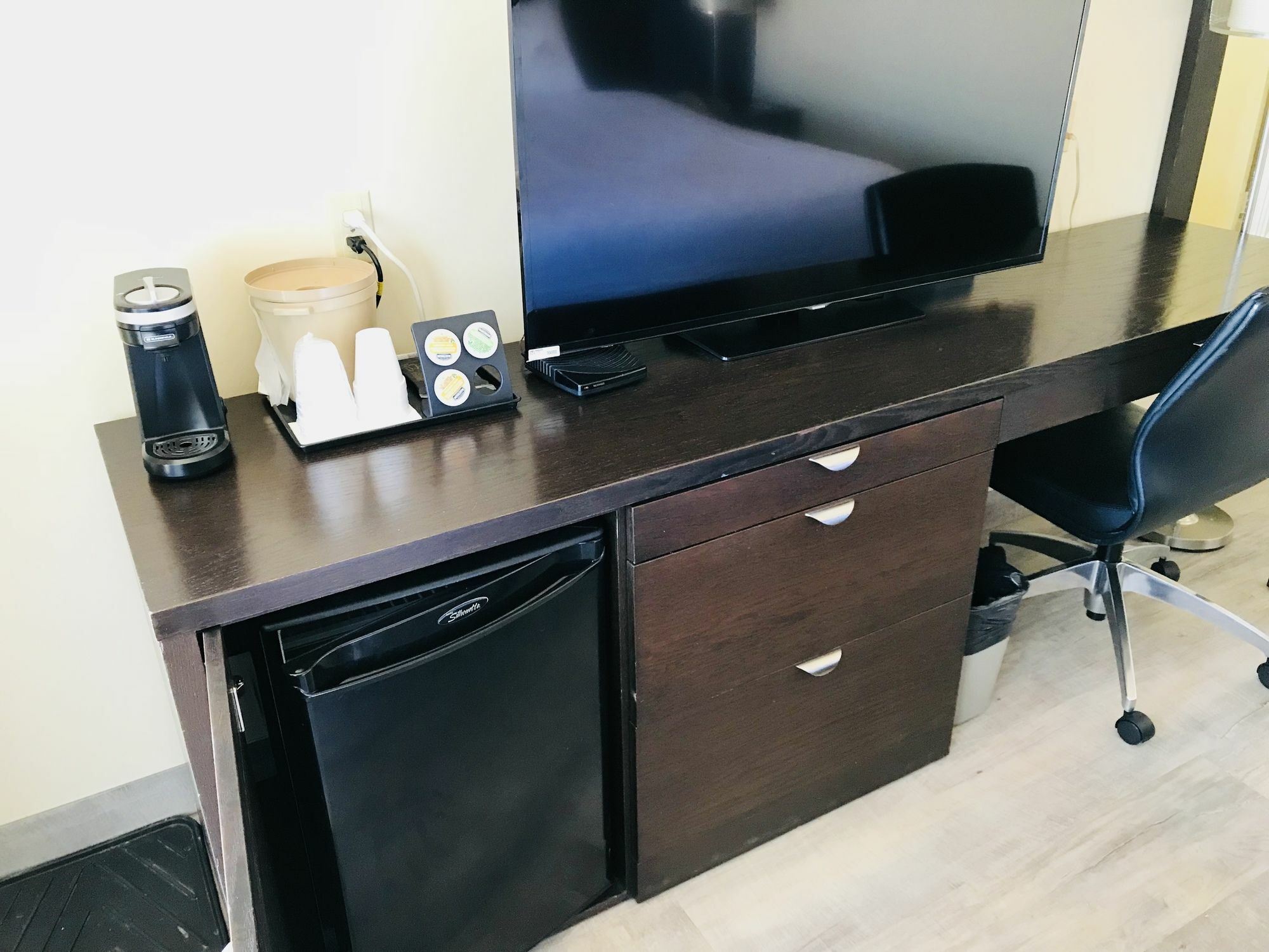 Empire & 3* Penhold