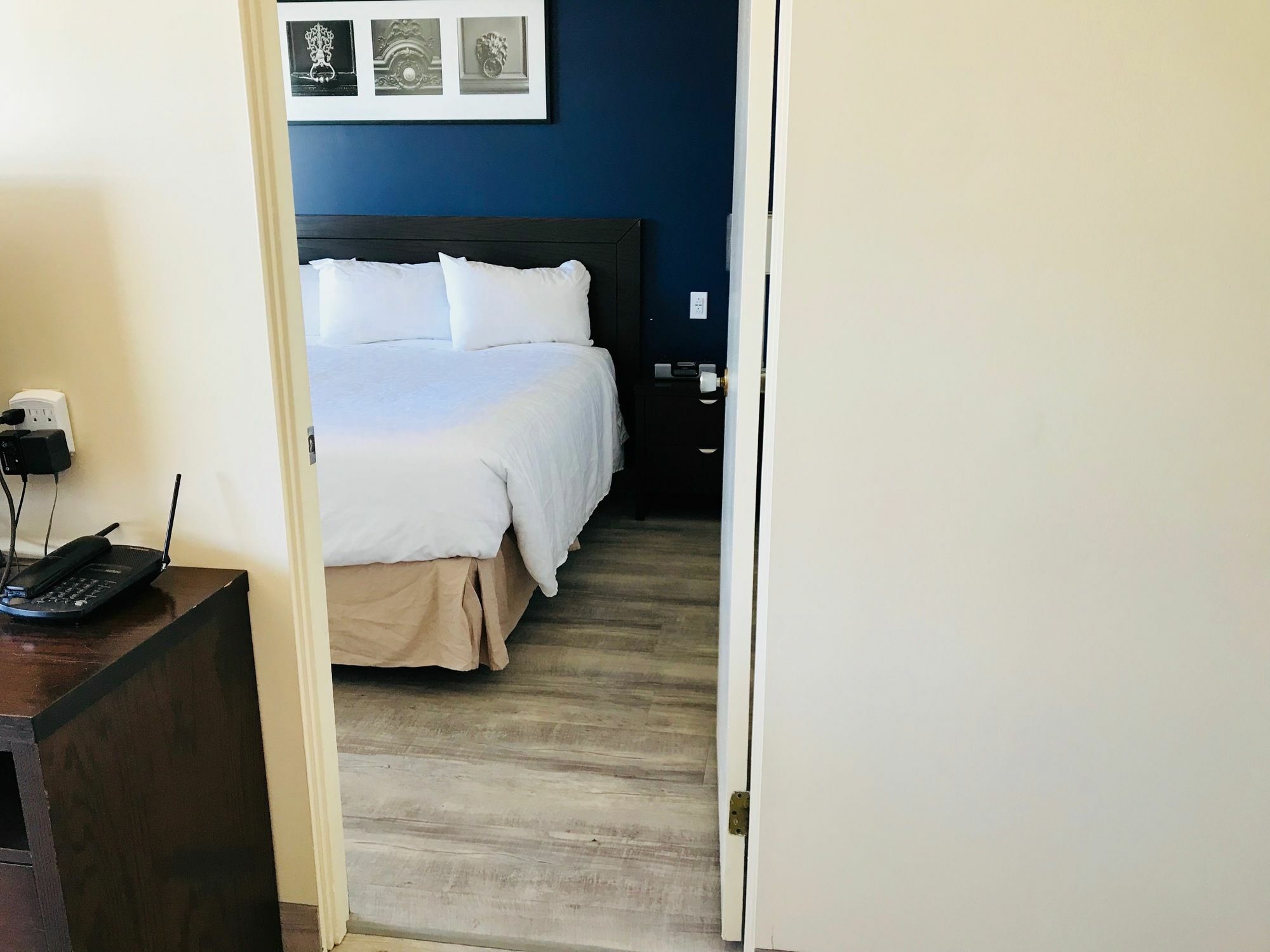 Empire & 3* Penhold